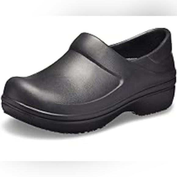 Crocs Women's Neria Pro II Clogs, Slip Resistant Work Shoes Clogs NWT - Picture 1 of 7